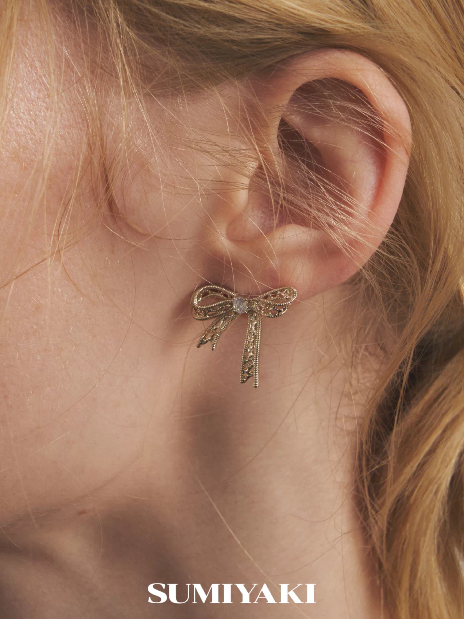 dainty ribbon studs 04 dainty ribbon studs 04