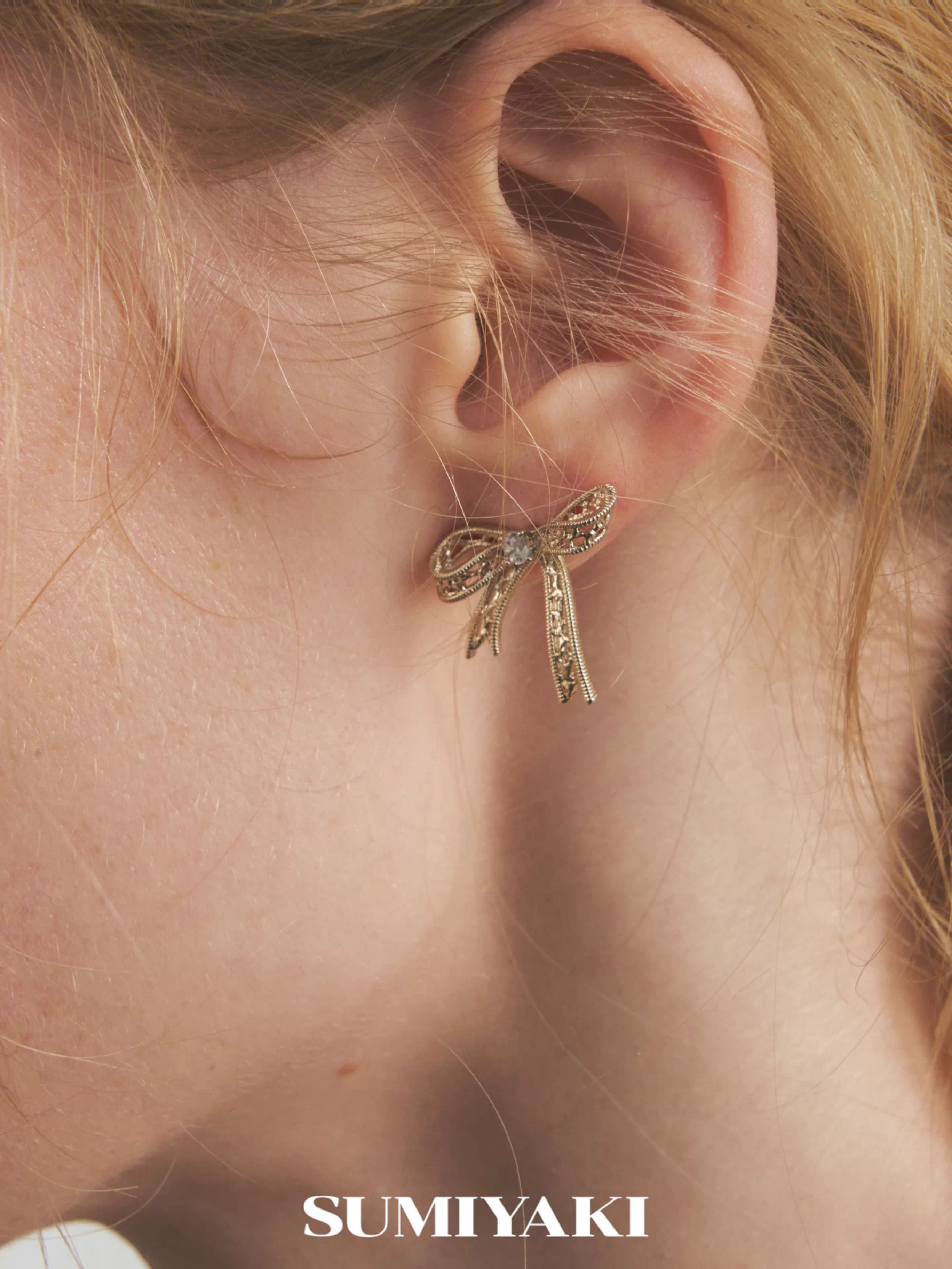 dainty ribbon studs 05 dainty ribbon studs 05