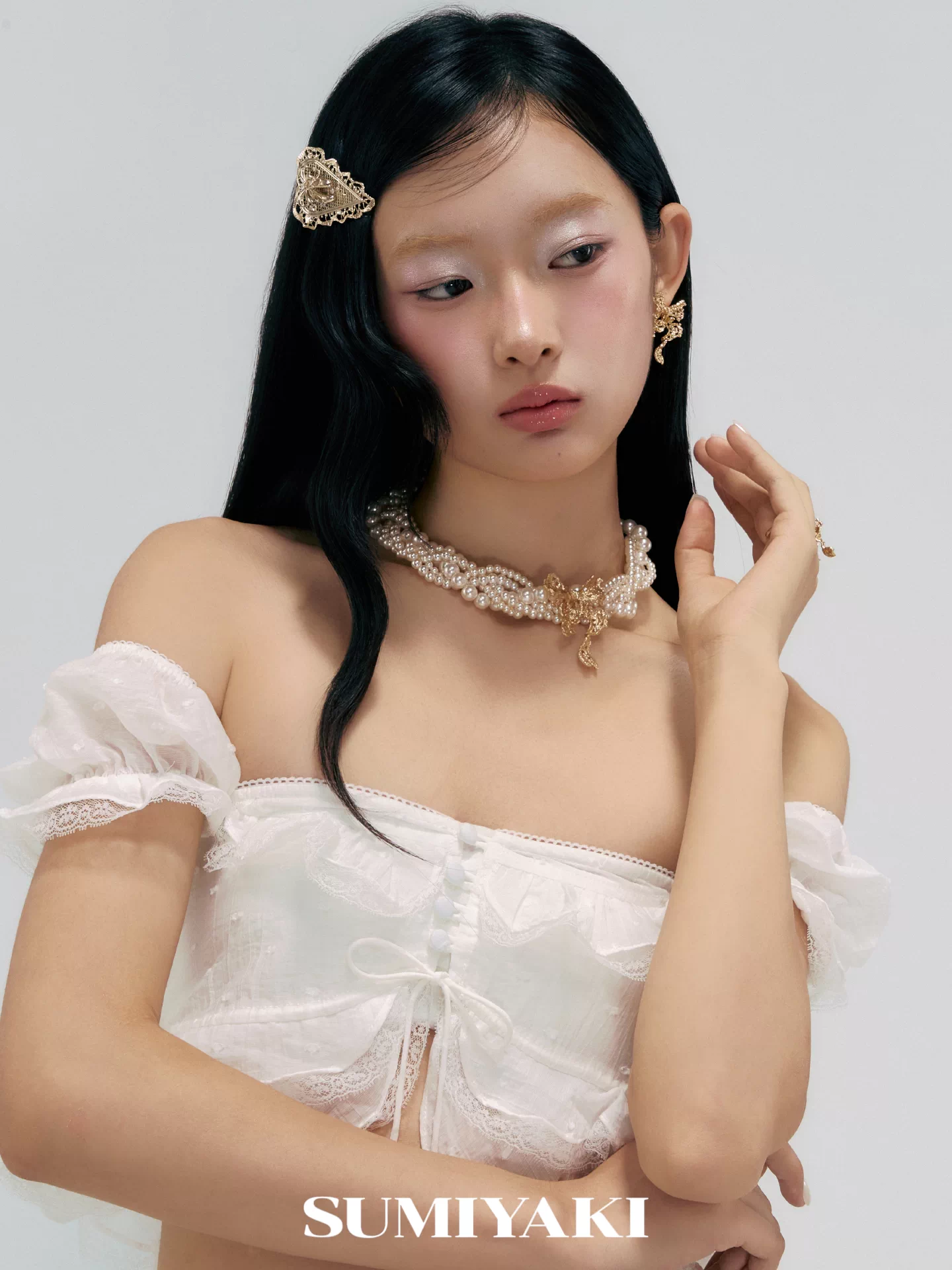 pearl bow choker 11 pearl bow choker 11